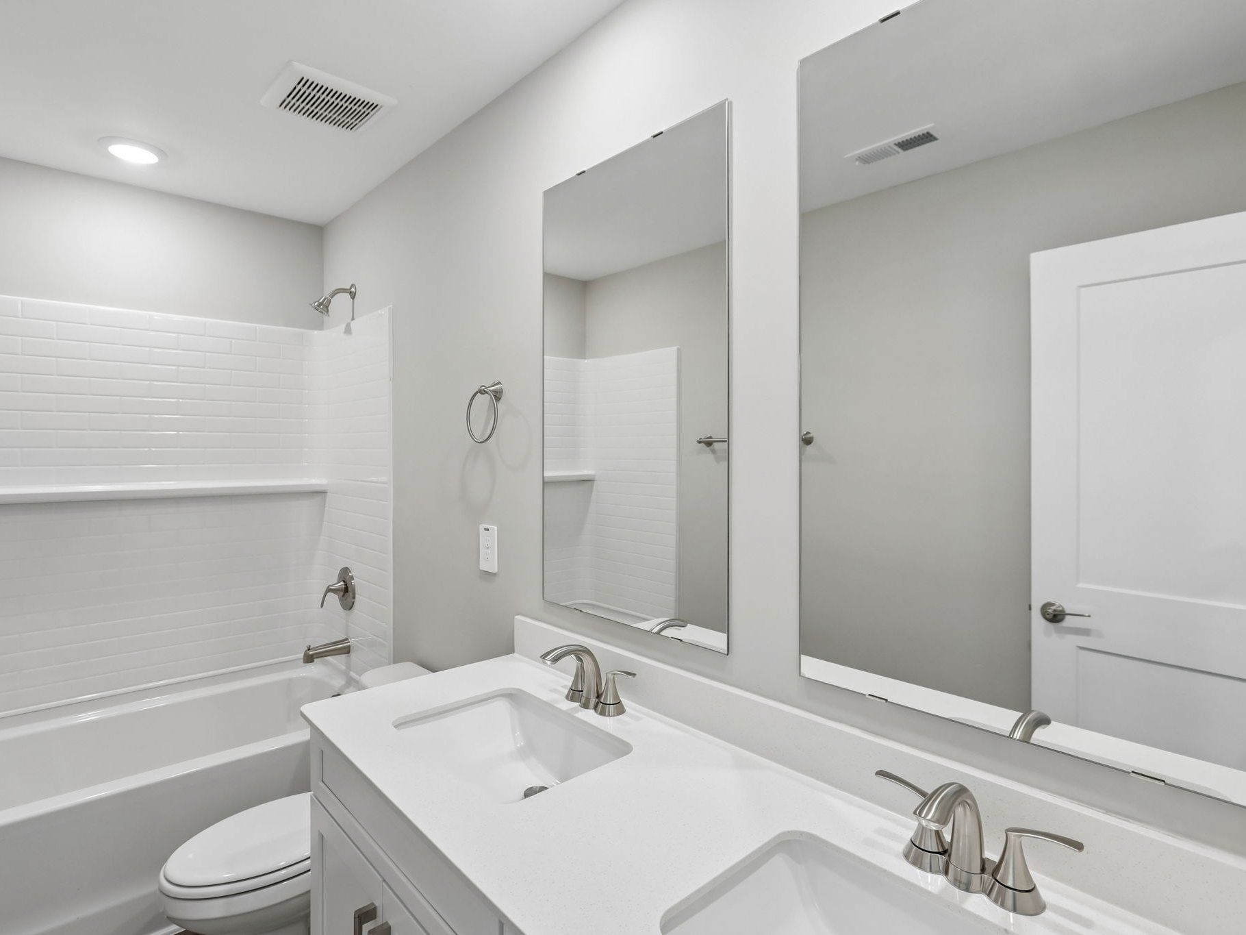 Secondary bathroom in the Brentwood floorplan at a Meritage Homes community in Raleigh, NC.