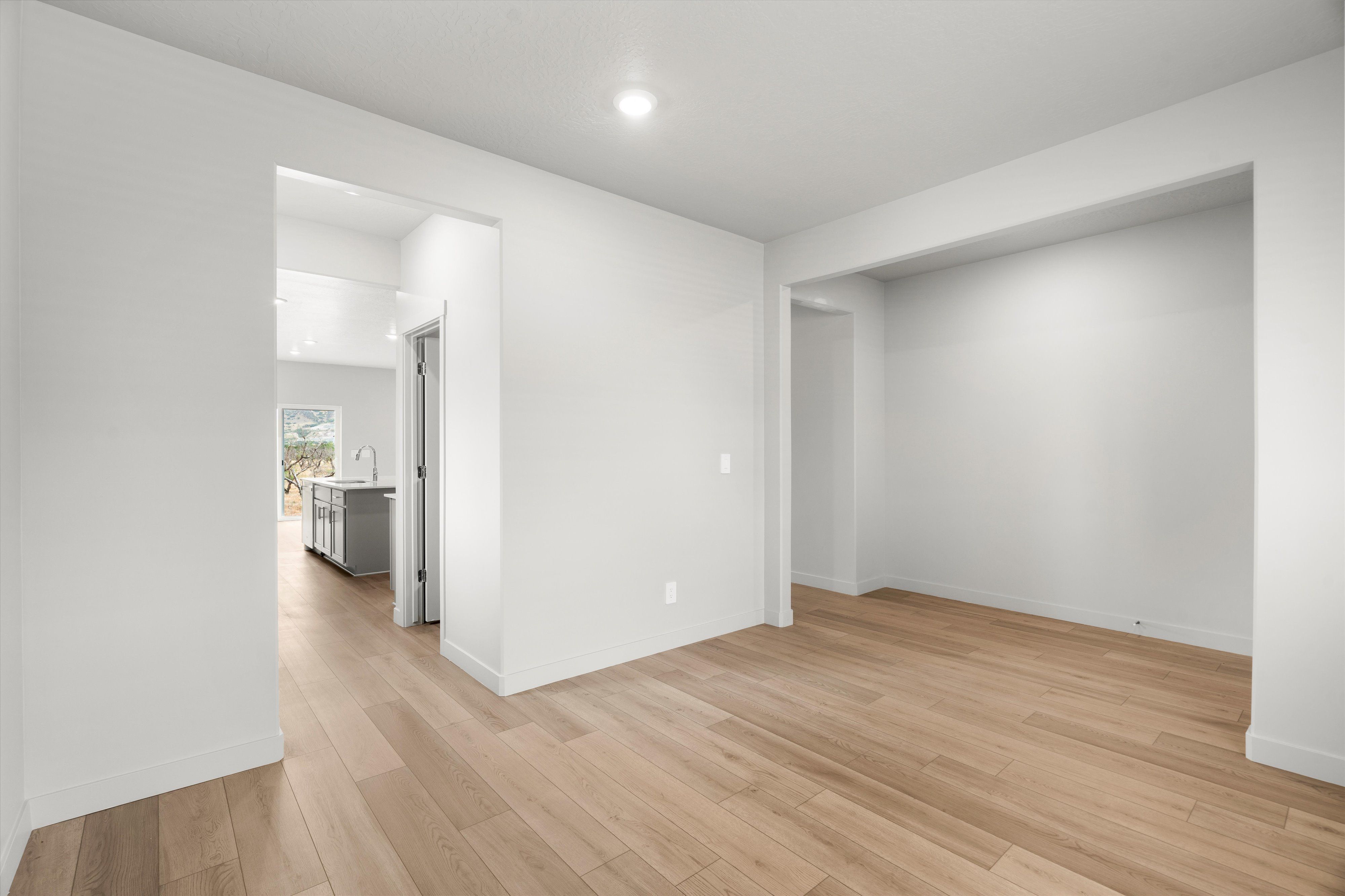 Front Flex Space