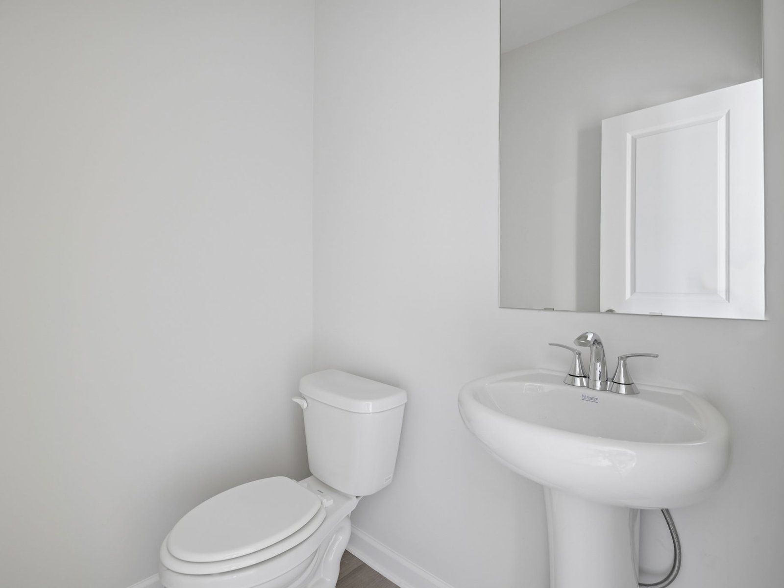The Elemental Harbor interior package modeled at Northwoods at Mirror Lake.