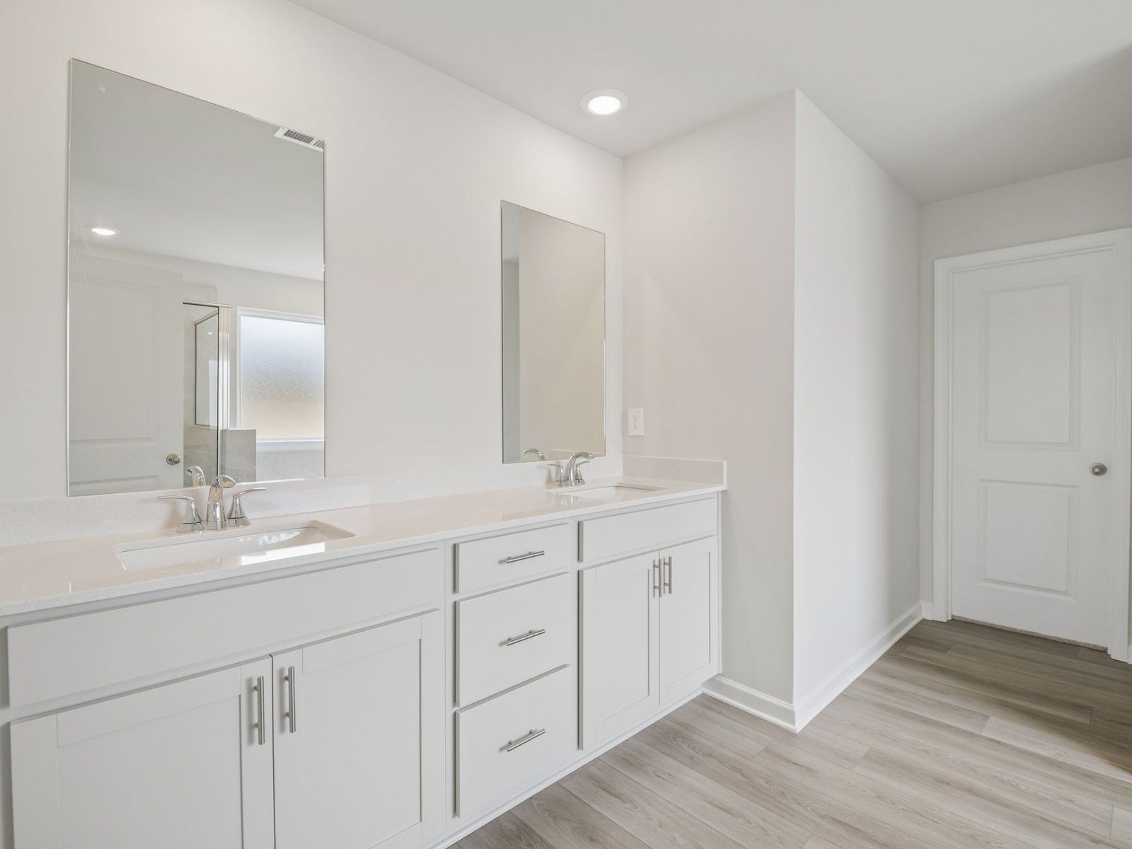 The Elemental Harbor interior package modeled at Northwoods at Mirror Lake.