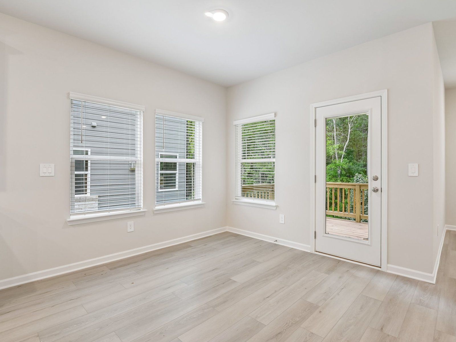 The Finesse White interior package modeled at Harmony Manor.