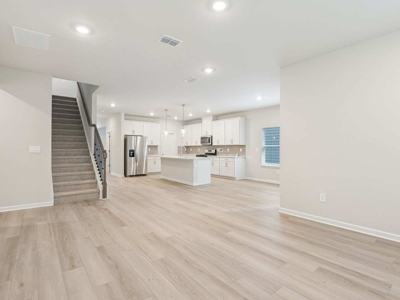The Finesse White interior package modeled at Harmony Manor.