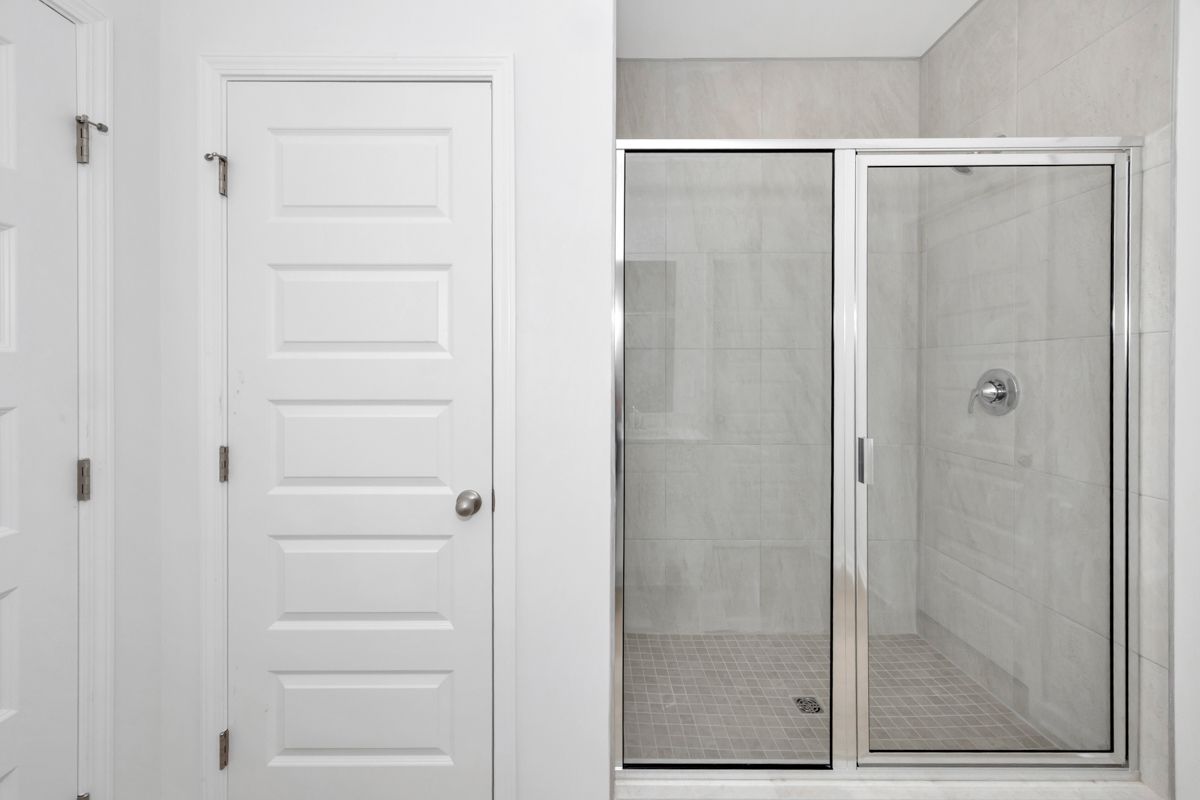 The Gibson floorplan with the Finesse White interior package.