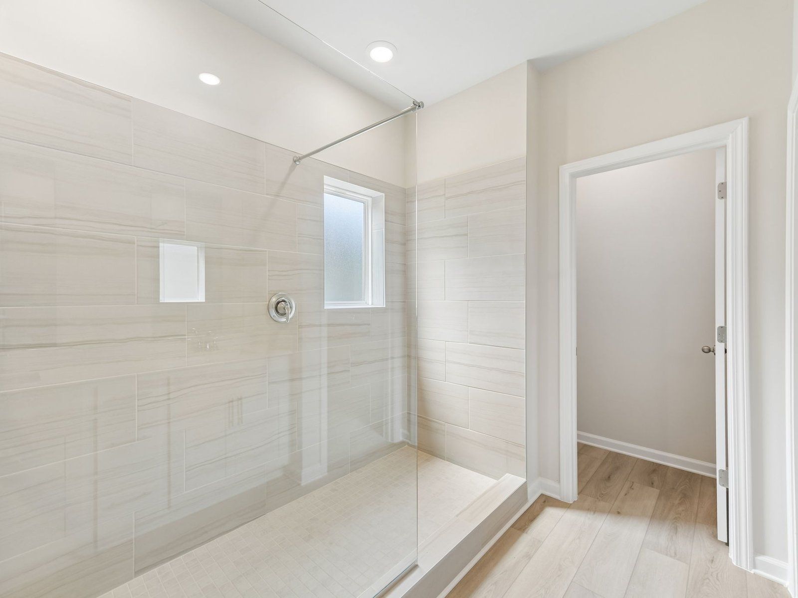 The Finesse White interior package modeled at Parkside at Grayson.