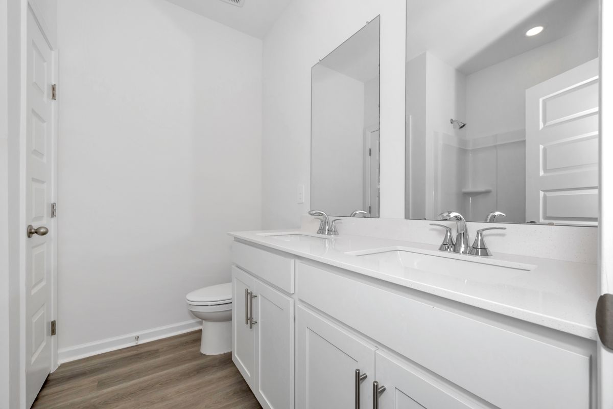The Newport floorplan with the Cozy White interior package.