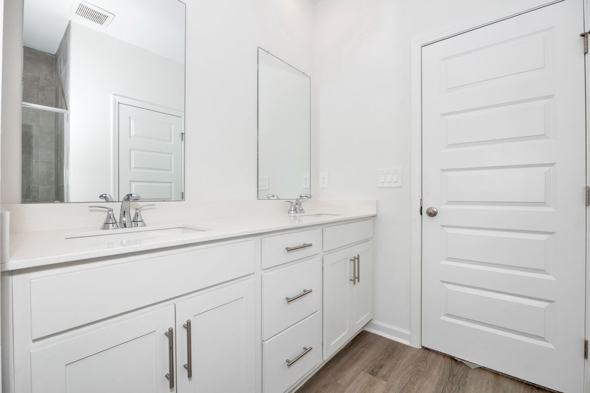 The Newport floorplan with the Cozy White interior package.