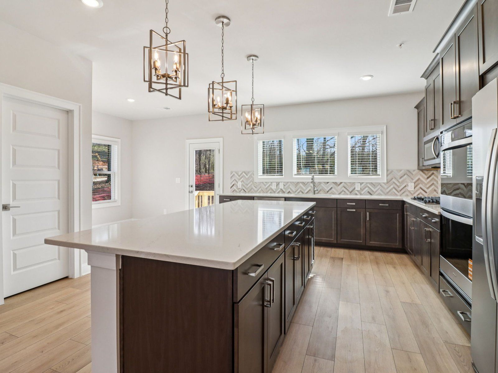 The Leighton End Unit floorplan with the Modern Rustic Slate interior package.