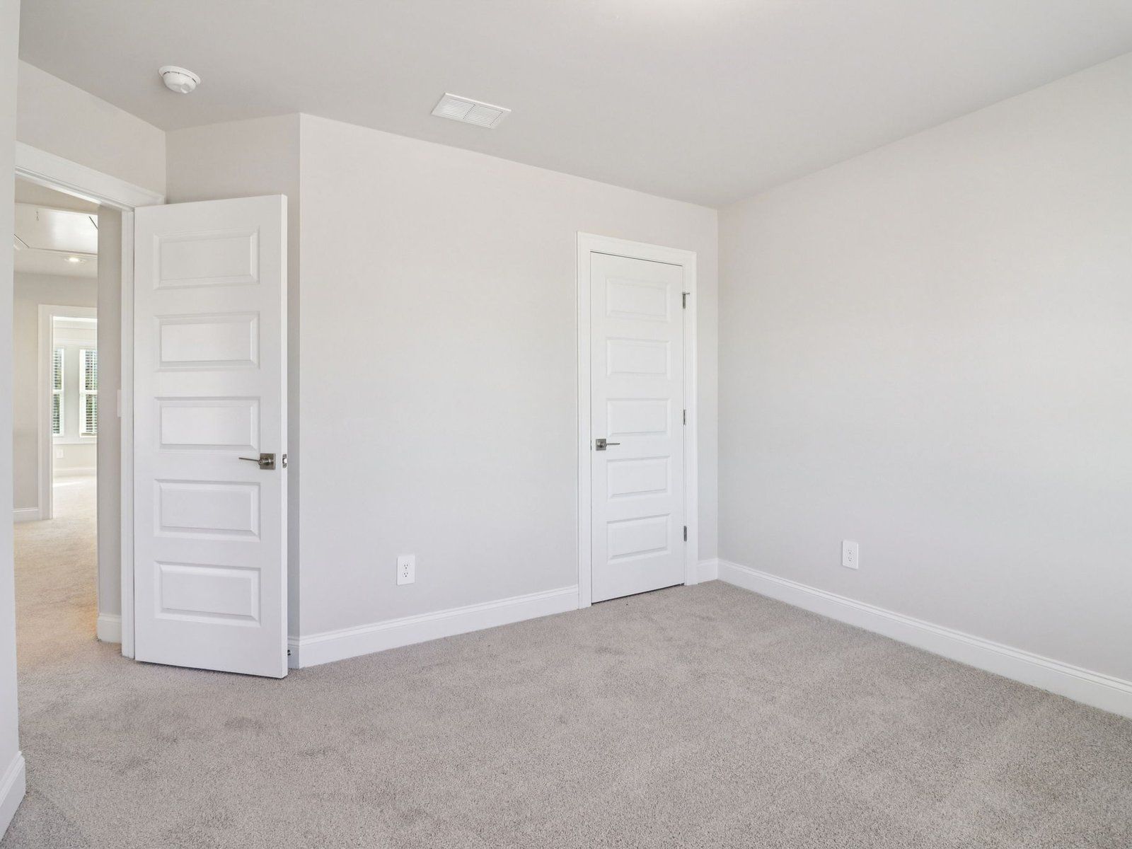 The Leighton End Unit floorplan with the Modern Rustic Slate interior package.
