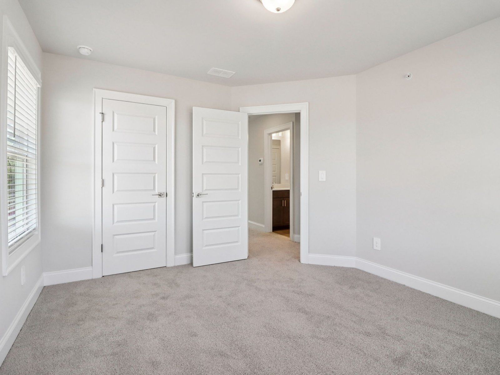 The Leighton End Unit floorplan with the Modern Rustic Slate interior package.