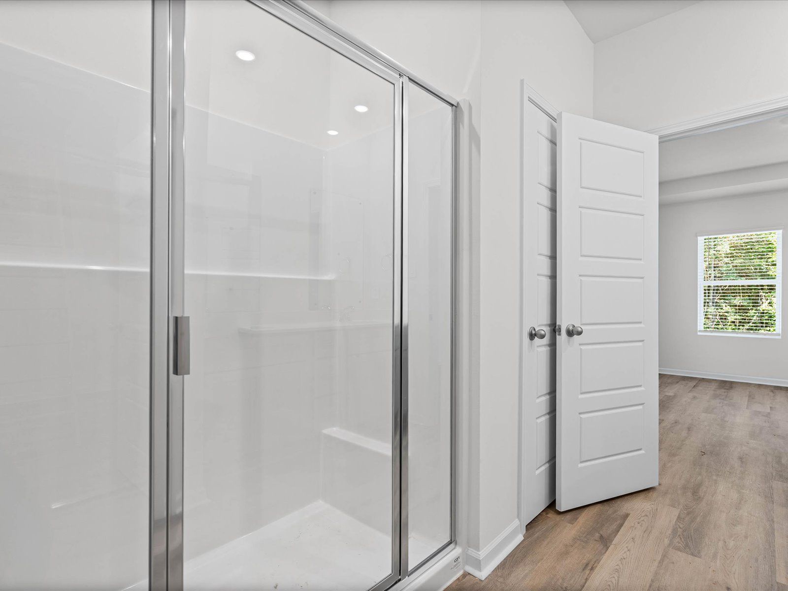 Primary Bathroom in the Newport floorplan at a Meritage Homes community in Gulfport, MS.
