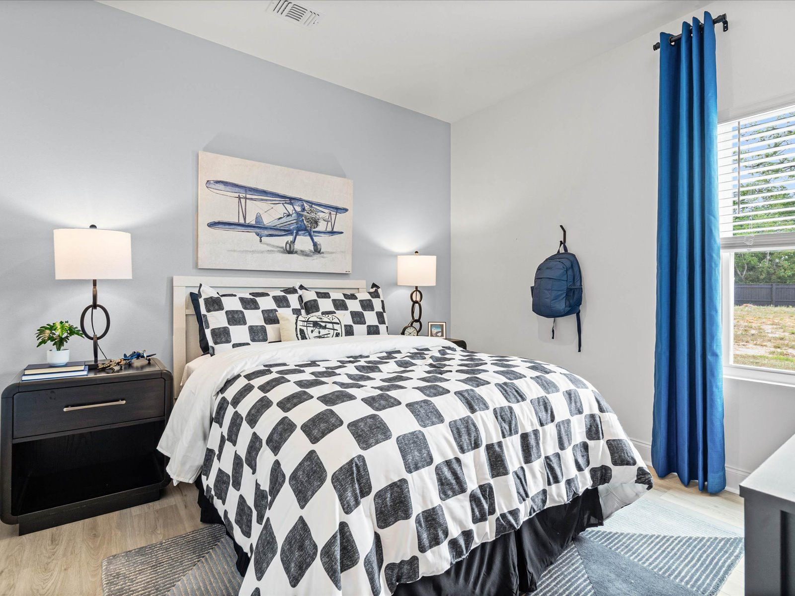 Secondary Bedroom in the Newport floorplan at a Meritage Homes community in Gulfport, MS.