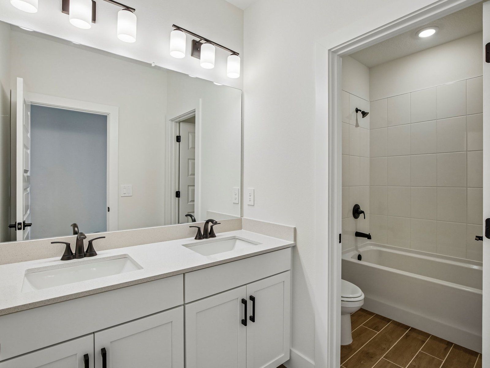 Upstairs Bathroom