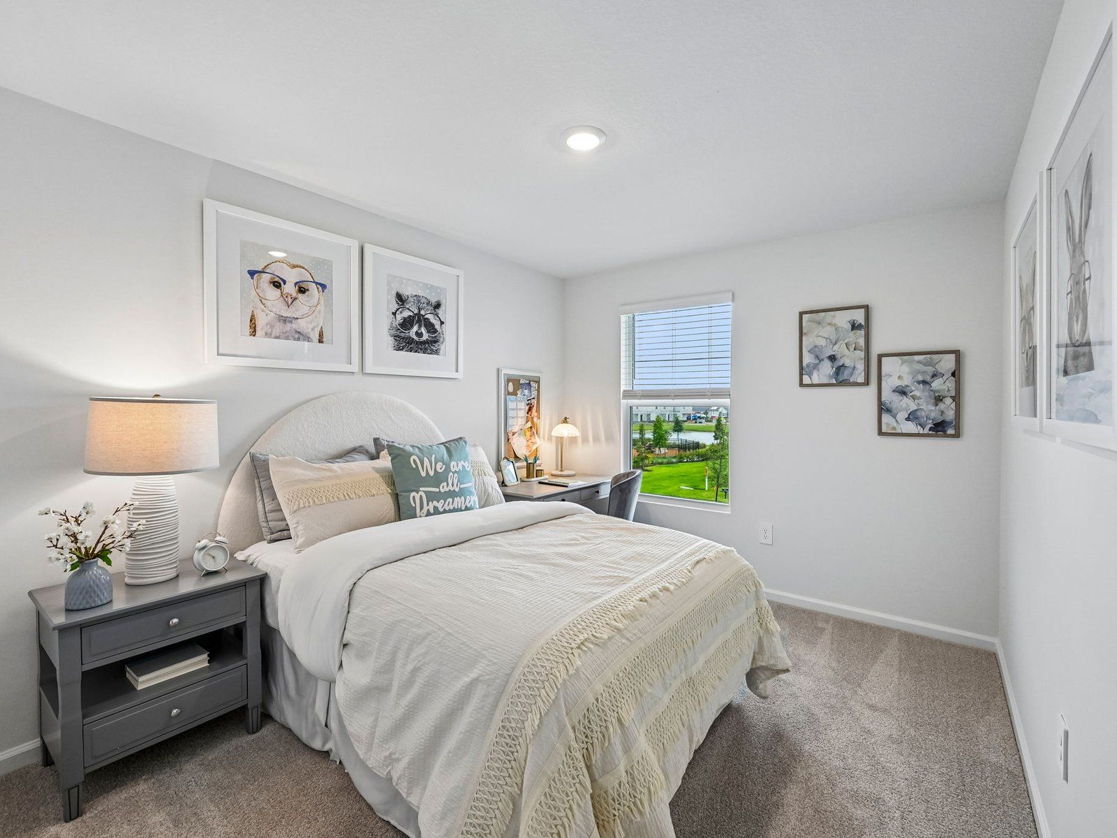 Secondary bedroom