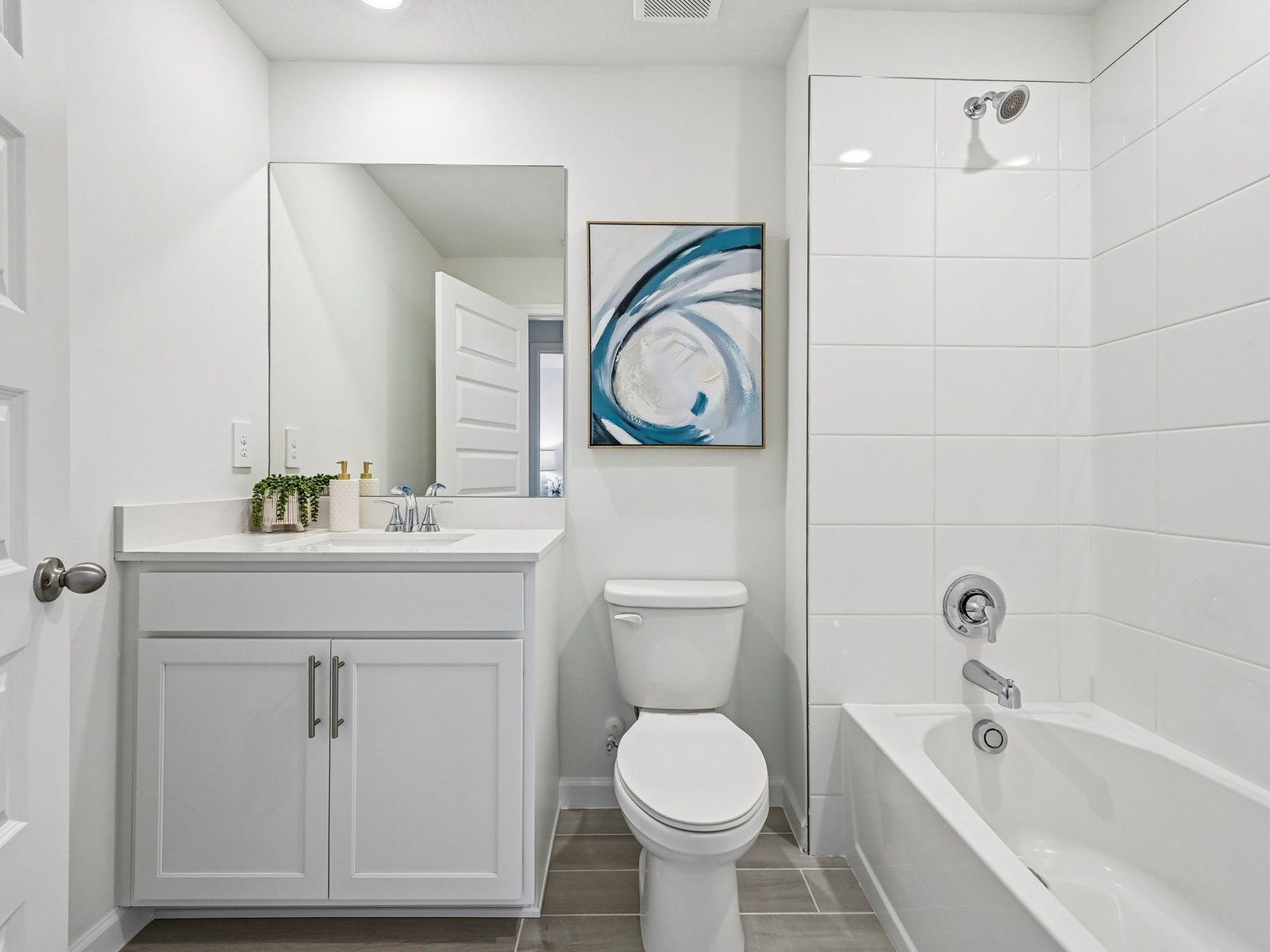 Secondary bathroom