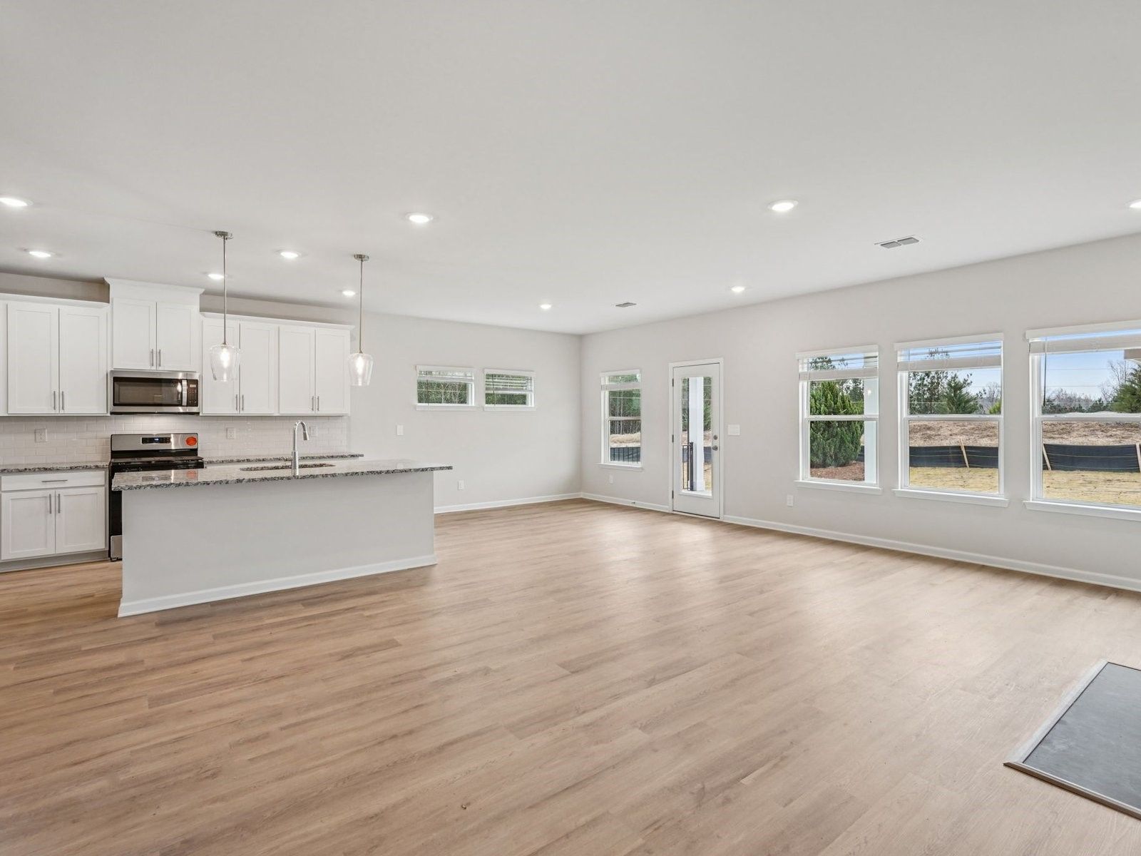 The Johnson floorplan with the Cozy Linen interior package.