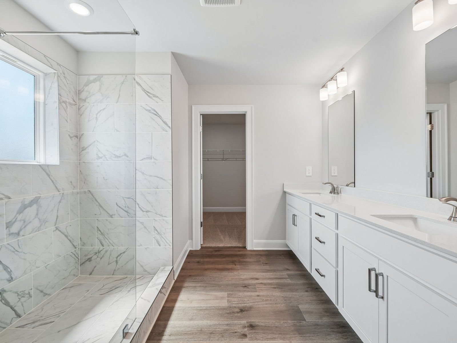 The Timeless Contrast interior package modeled at River Pointe.