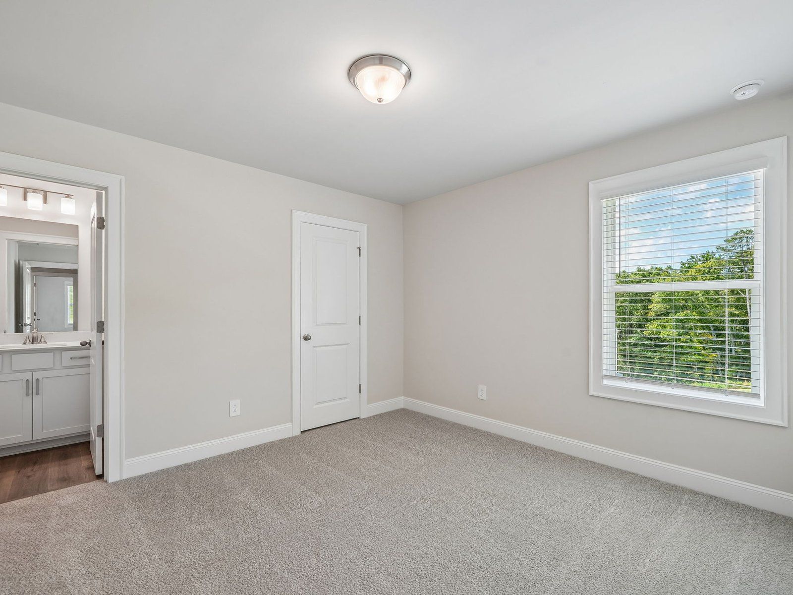 The Timeless Contrast interior package modeled at River Pointe.