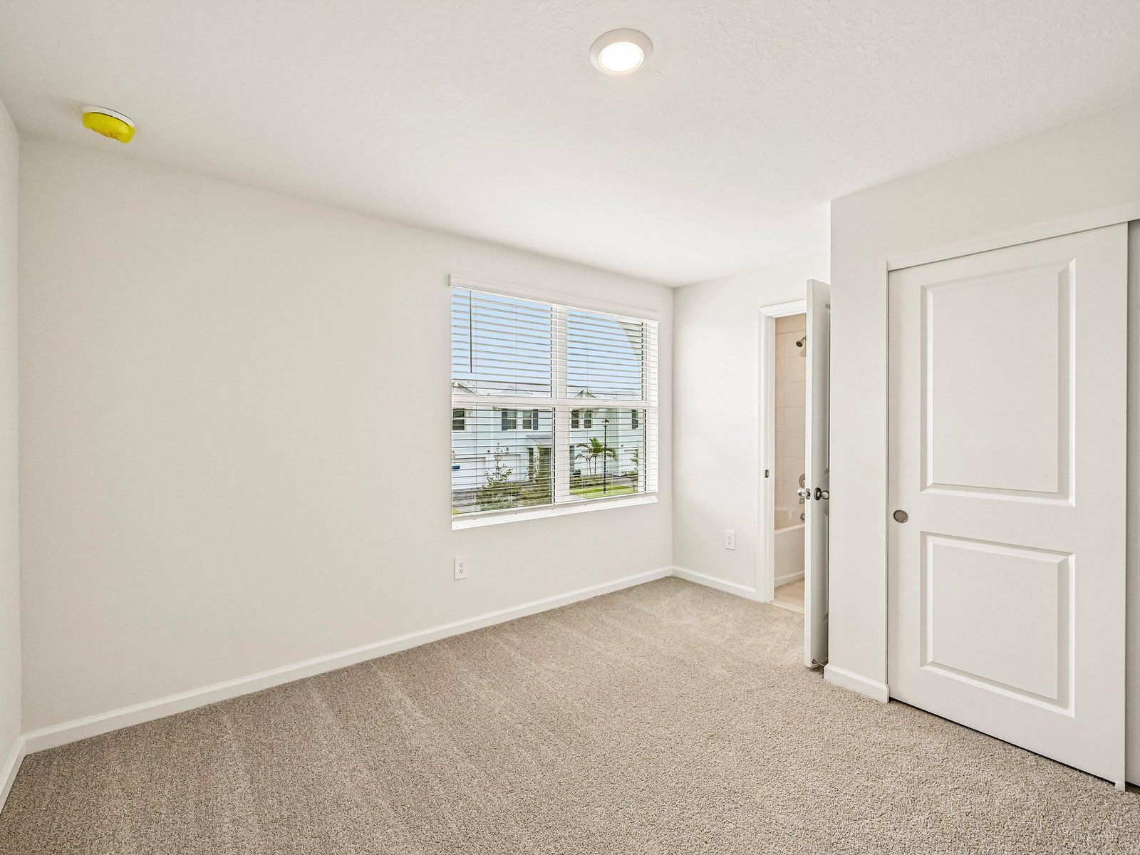 Secondary bedroom