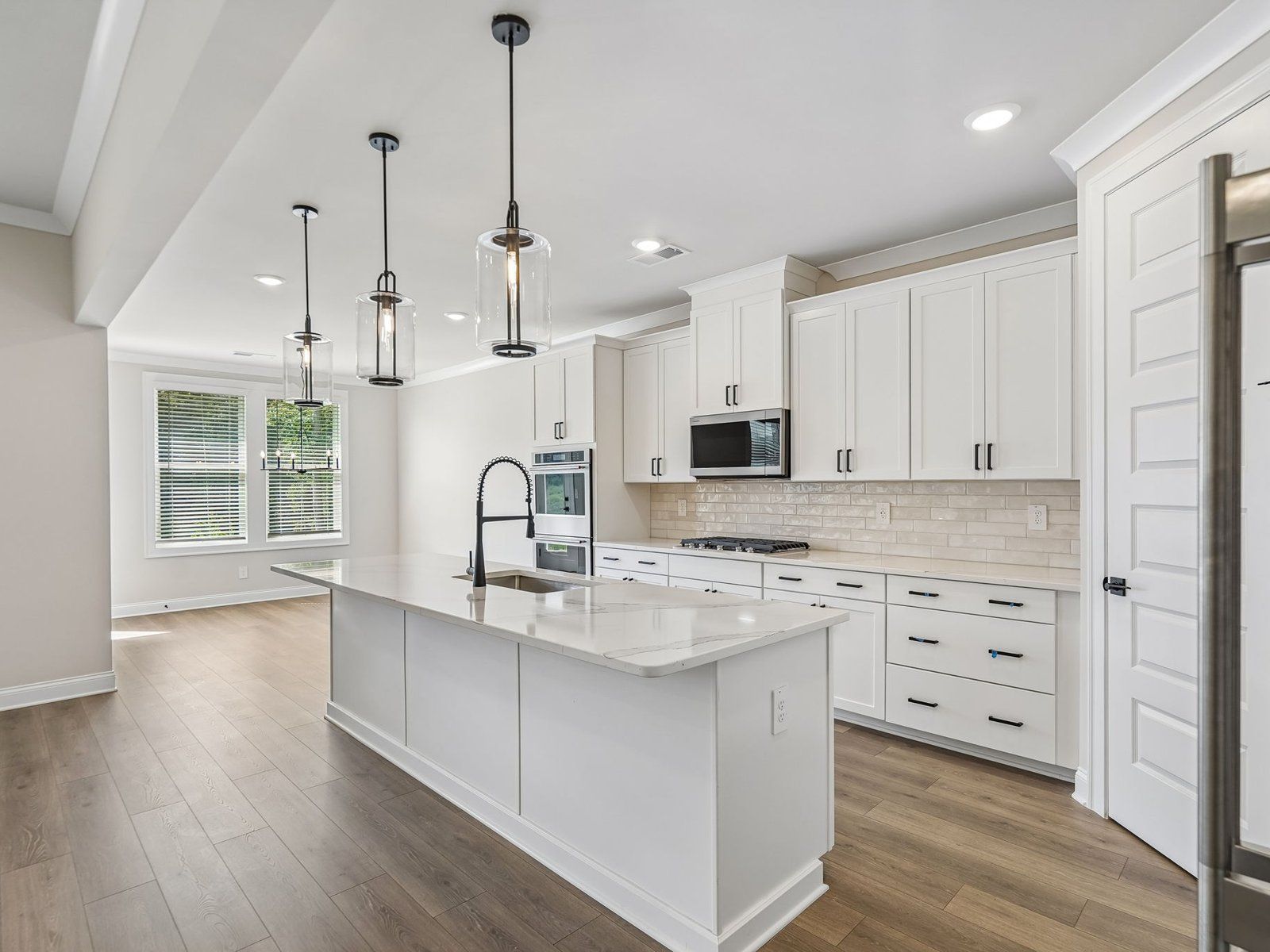 The Foxwood floorplan with the Bold Sophistication Linen interior package.