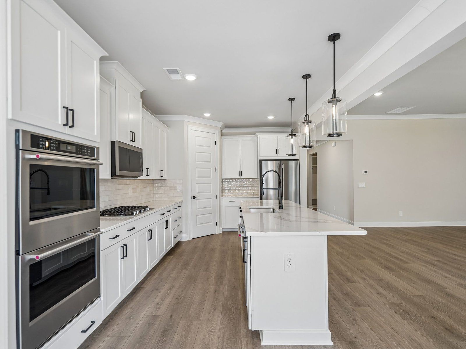 The Foxwood floorplan with the Bold Sophistication Linen interior package.