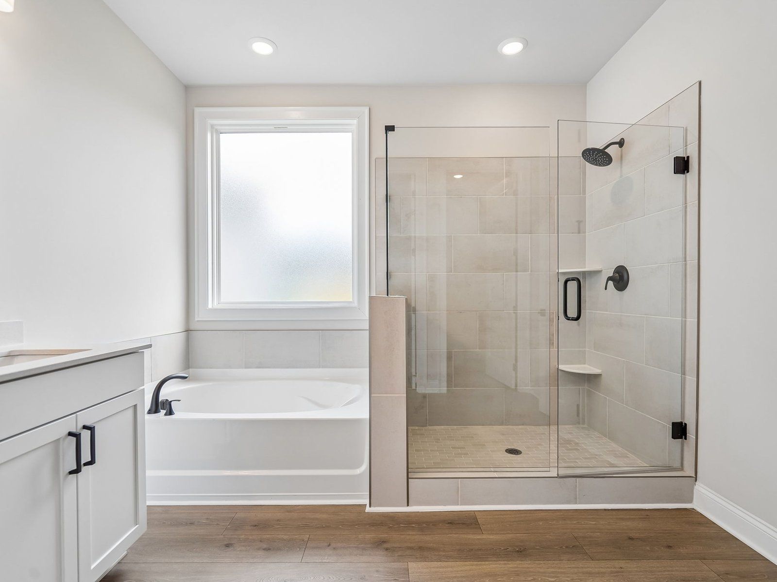 The Foxwood floorplan with the Bold Sophistication Linen interior package.