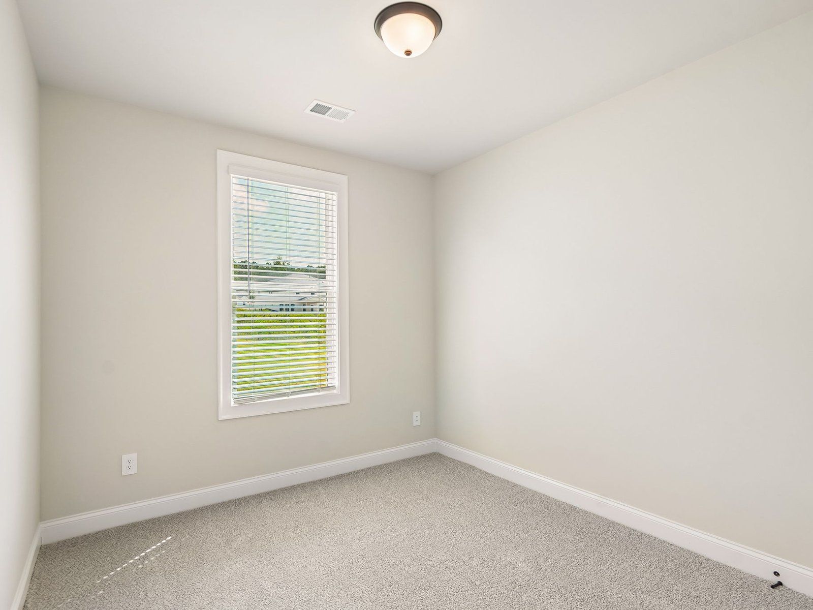 The Foxwood floorplan with the Bold Sophistication Linen interior package.
