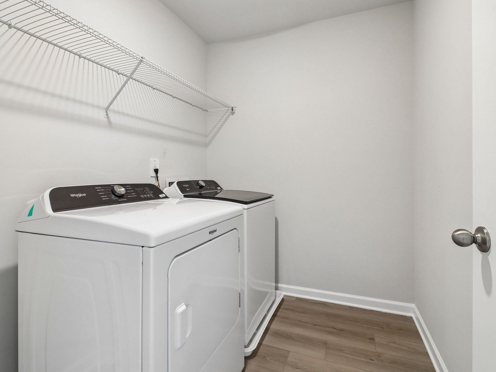 The Cromwell floorplan with the Finesse White interior package.