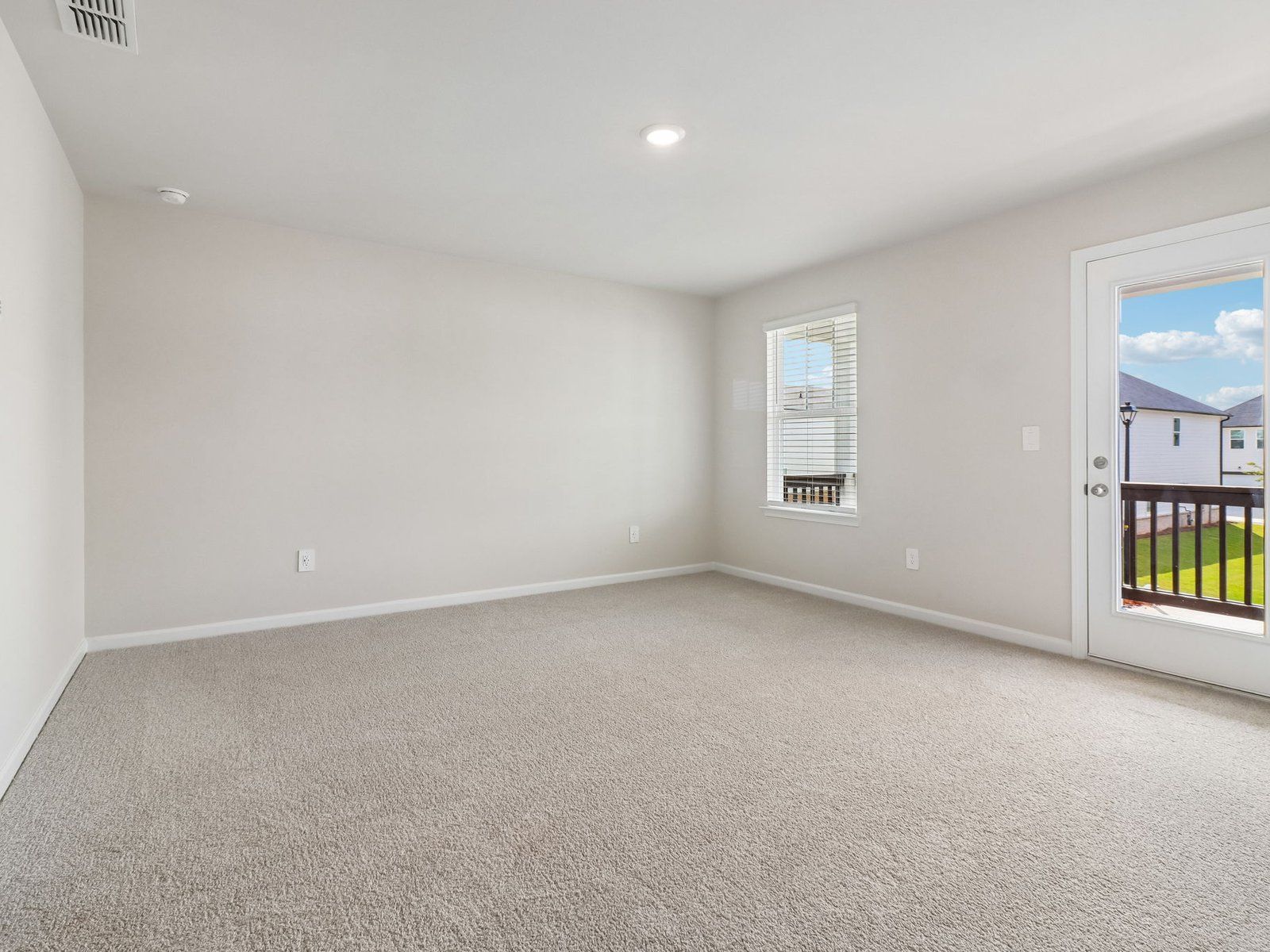 The Cromwell floorplan with the Finesse White interior package.