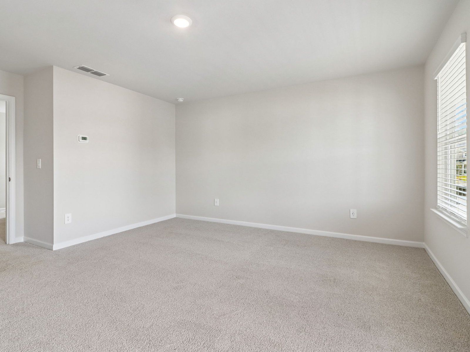 The Cromwell floorplan with the Finesse White interior package.