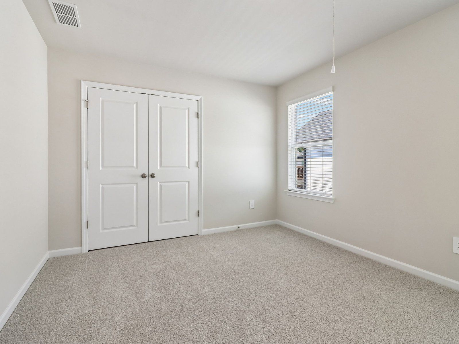The Cromwell floorplan with the Finesse White interior package.