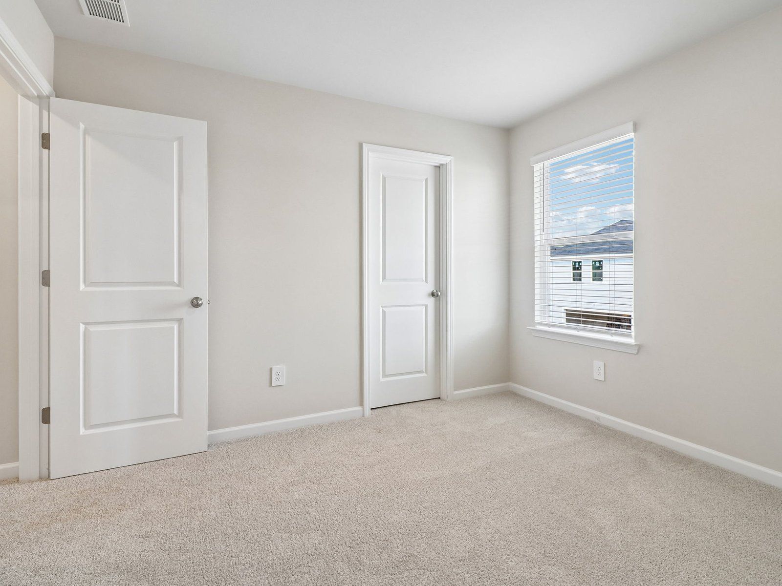 The Cromwell floorplan with the Finesse White interior package.