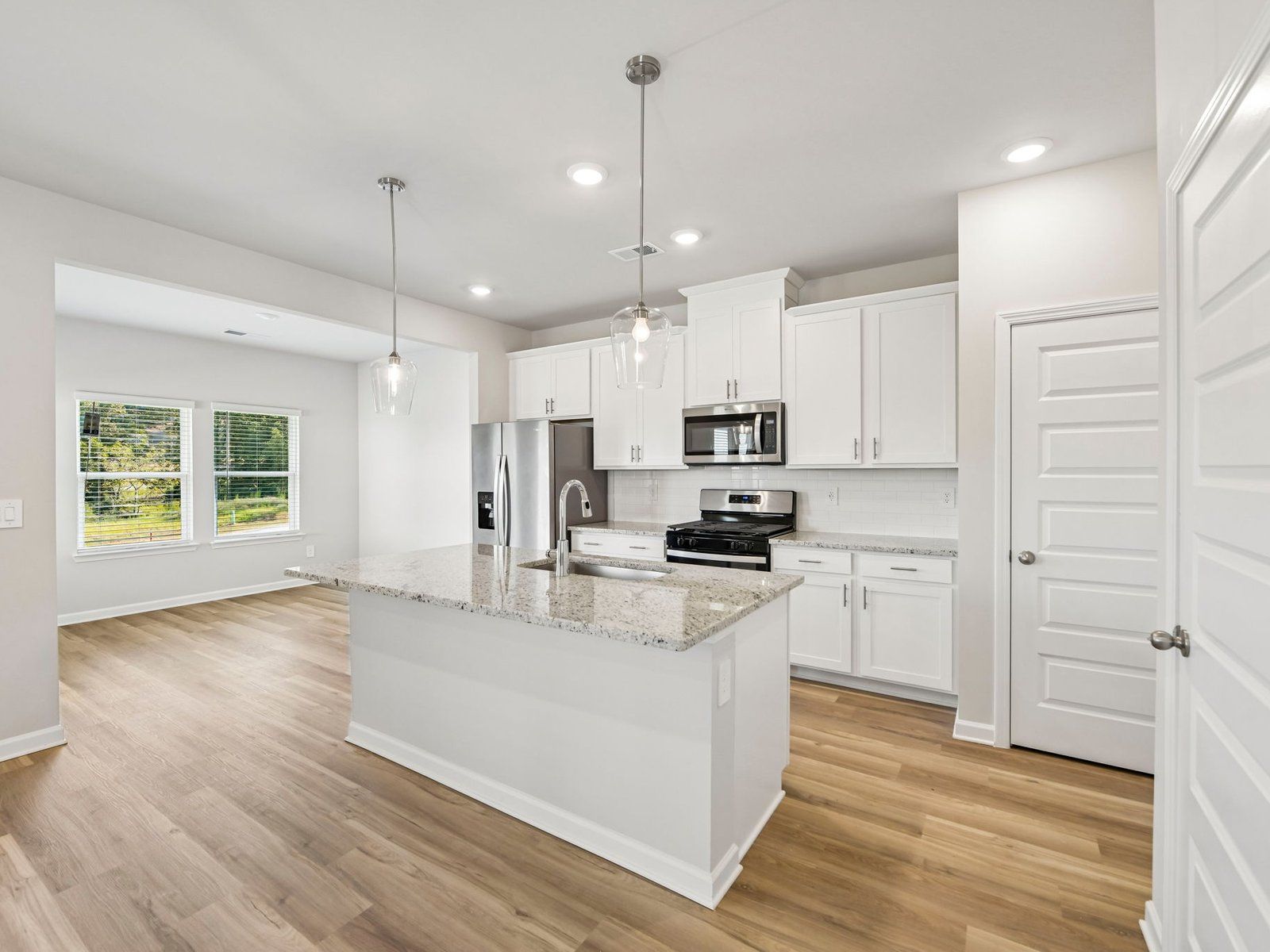 The Dallas Basement floorplan with the Charm Linen interior package.