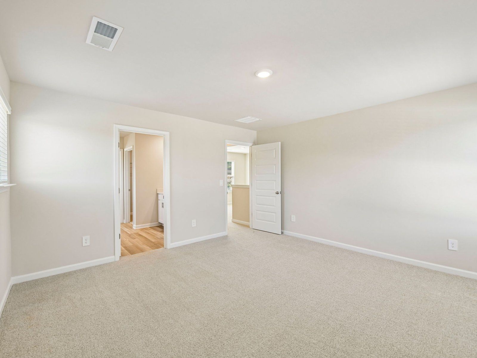 The Dallas Basement floorplan with the Charm Linen interior package.