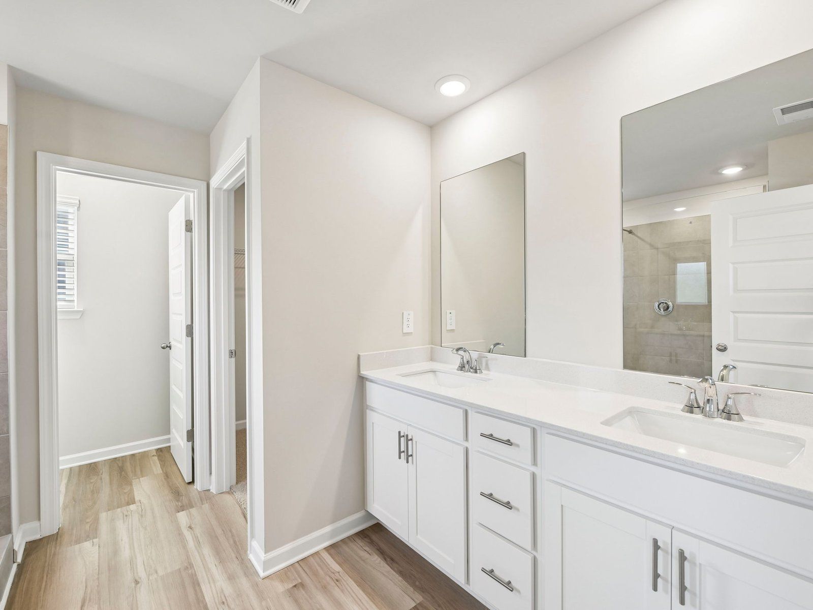 The Dallas Basement floorplan with the Charm Linen interior package.