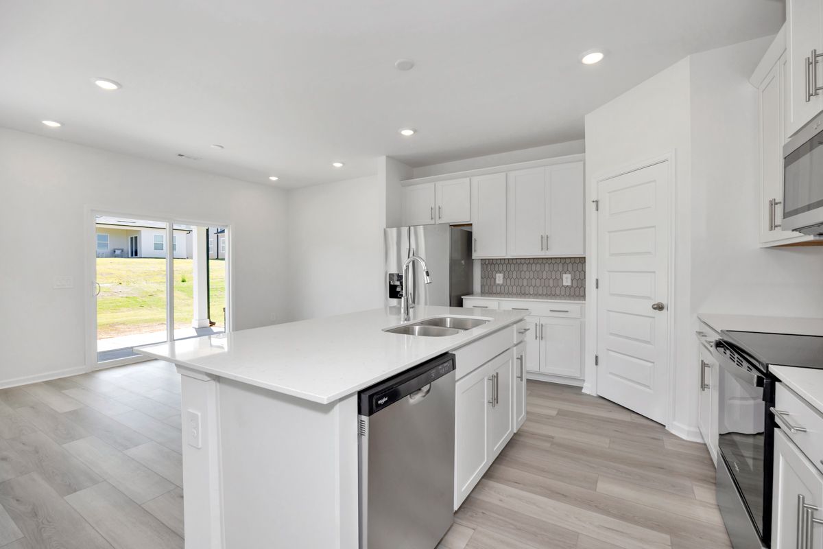 The Chatham floorplan with the Finesse White interior package.