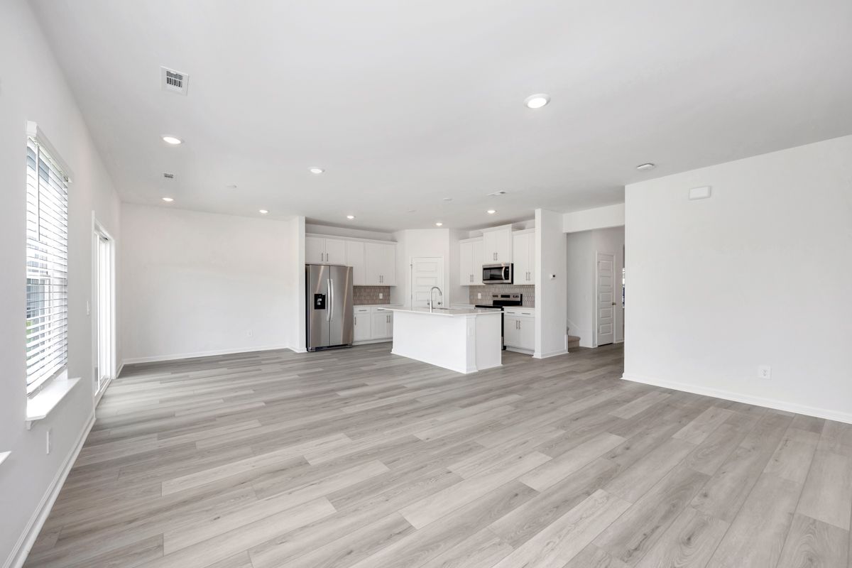 The Chatham floorplan with the Finesse White interior package.