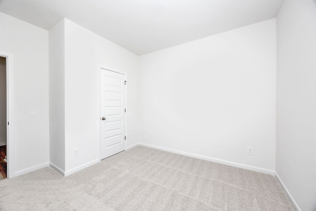 The Chatham floorplan with the Finesse White interior package.