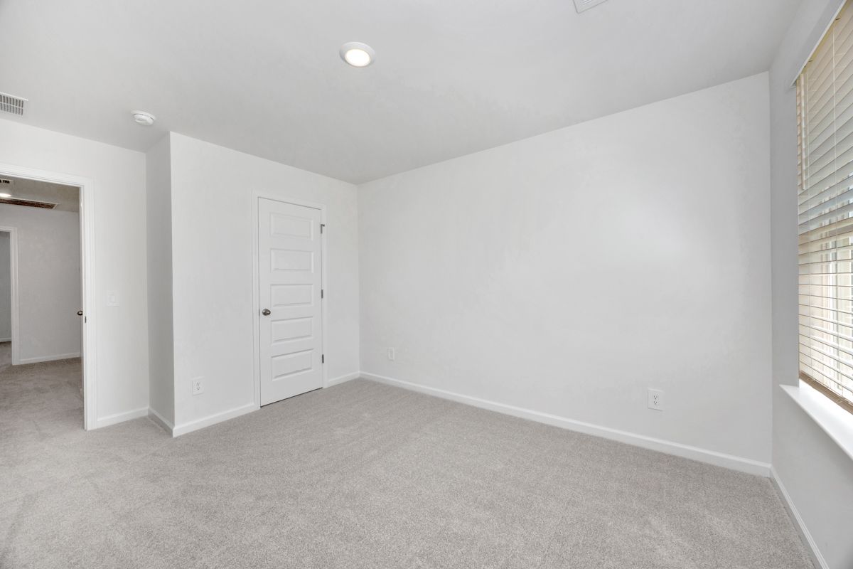 The Chatham floorplan with the Finesse White interior package.