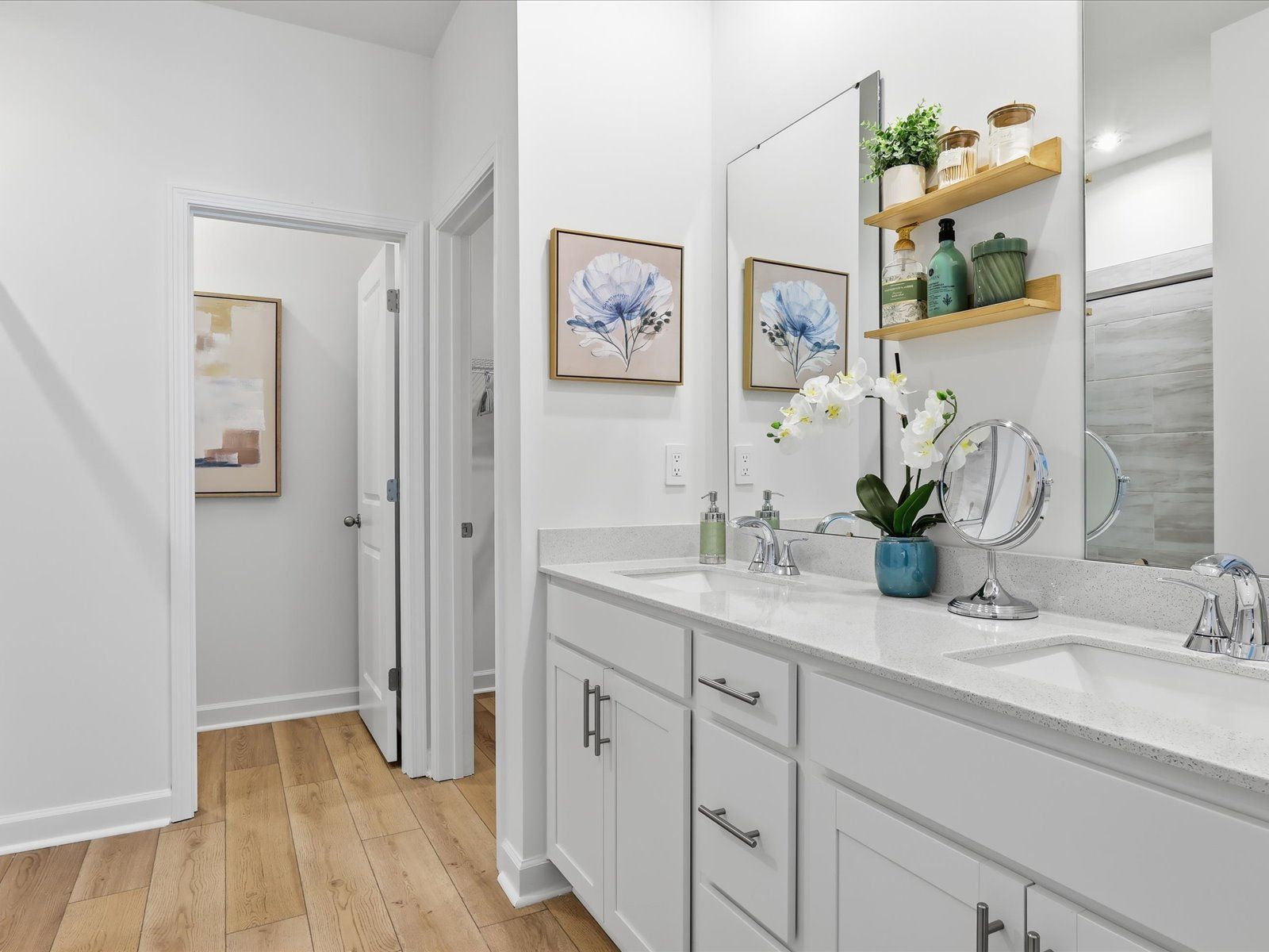 Primary Suite Bathroom