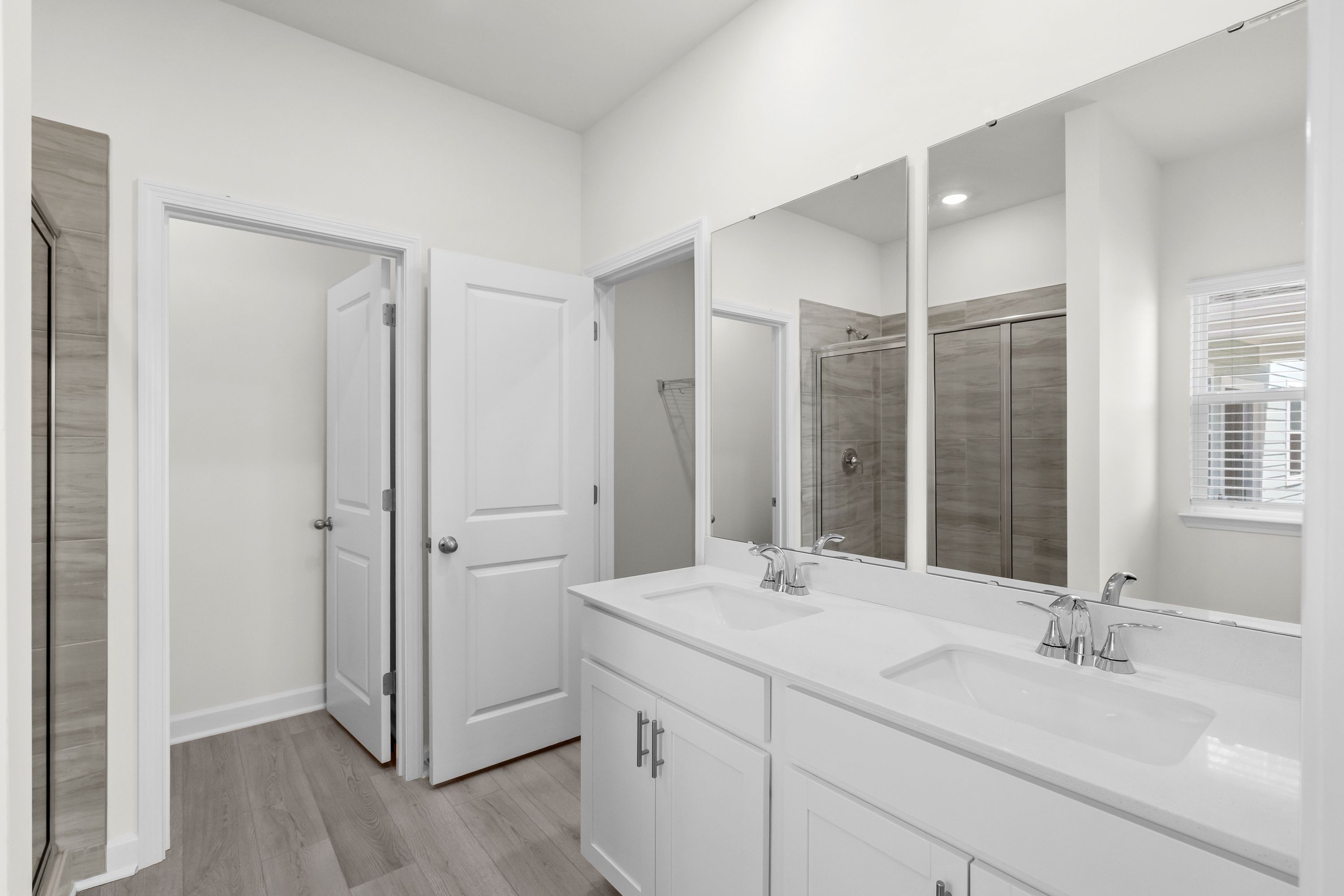 Primary Suite Bathroom