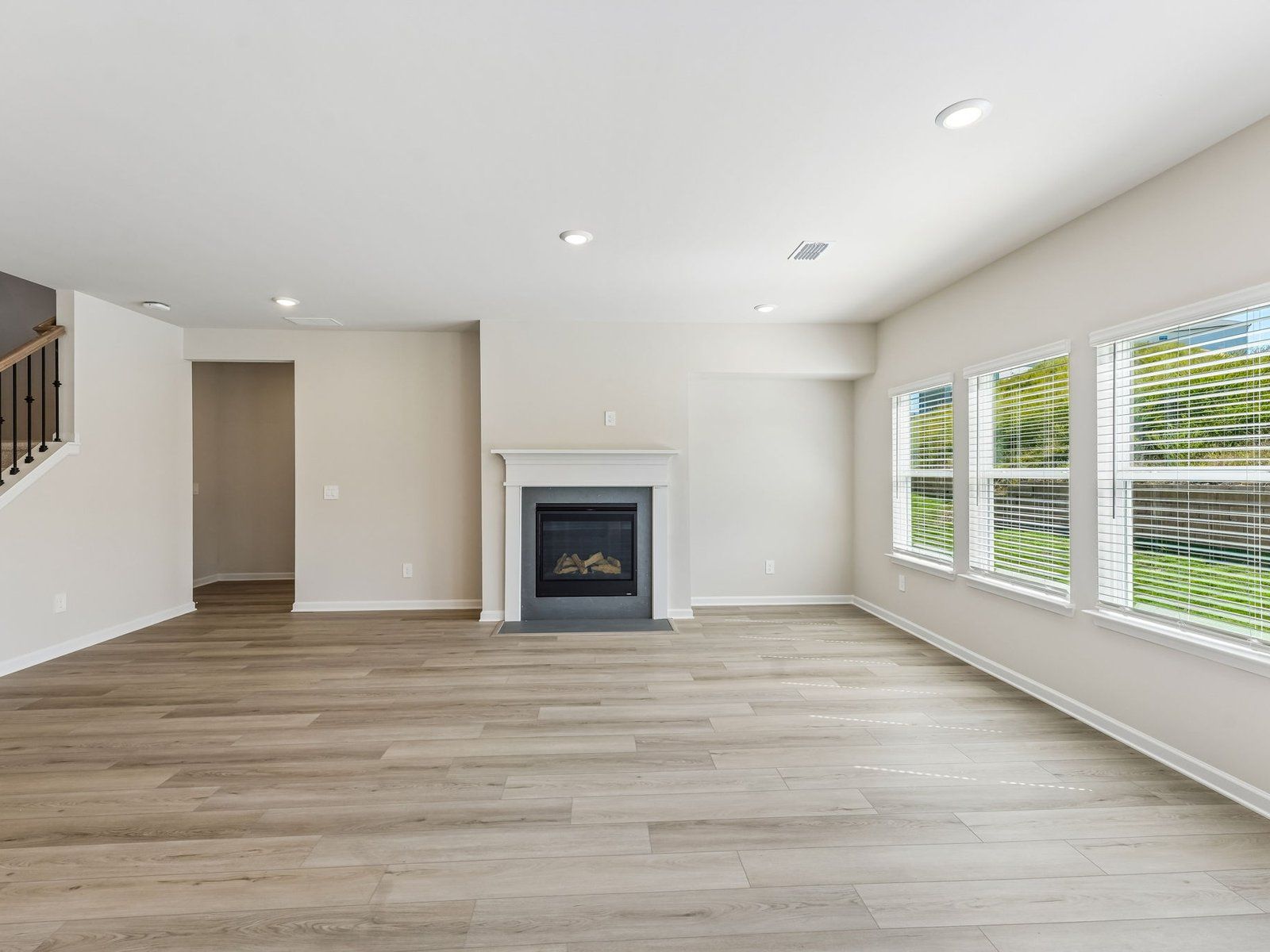 The Johnson floorplan with the Finesse Linen interior package.
