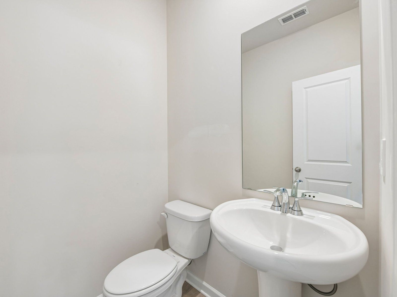 The Taylorsville floorplan with the Lush White interior package.