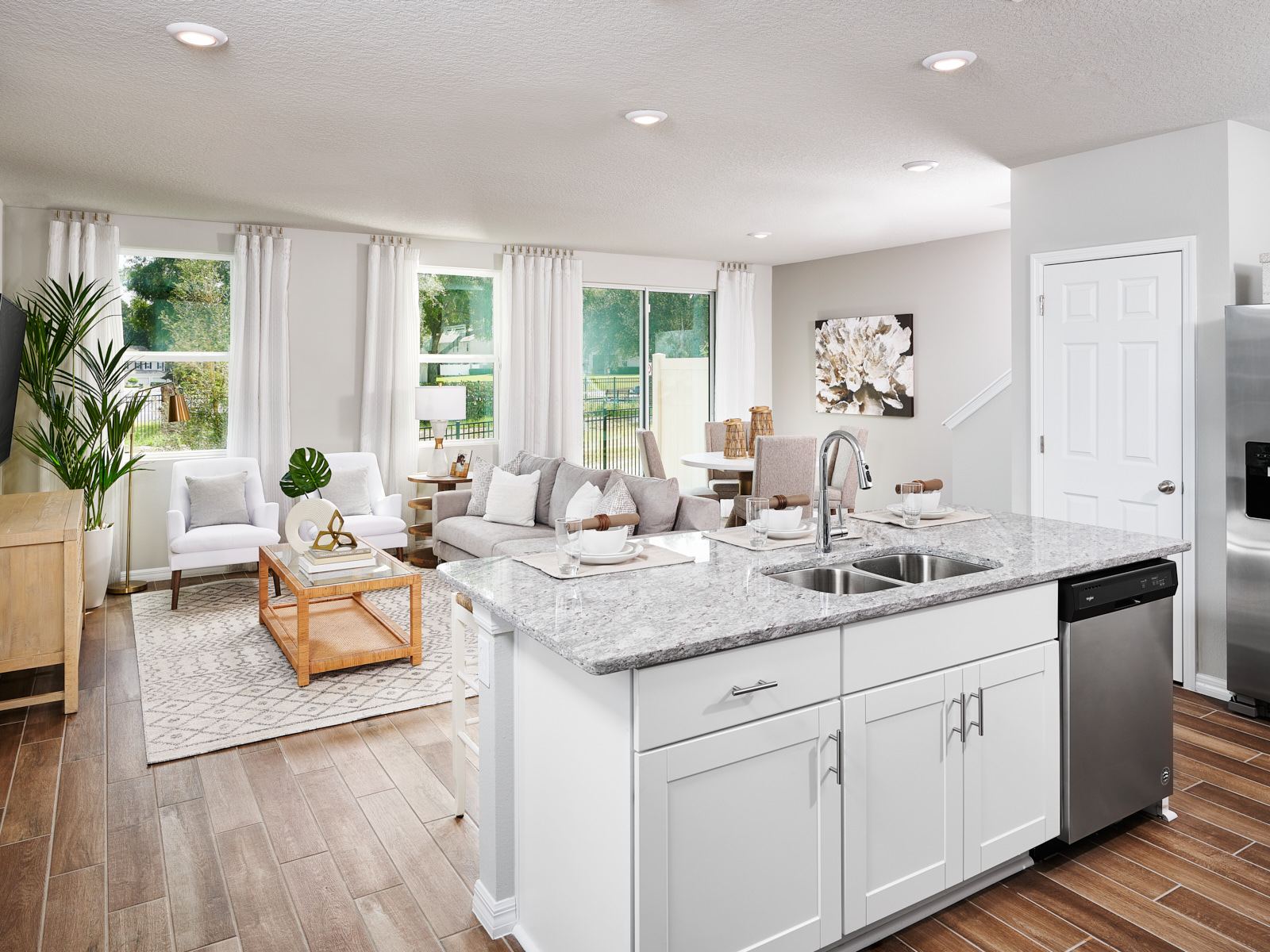 7325 Carson View Lane. Jacksonville, FL 32219