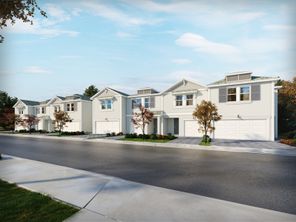 568 Salisbury Cir (Sandpiper End)