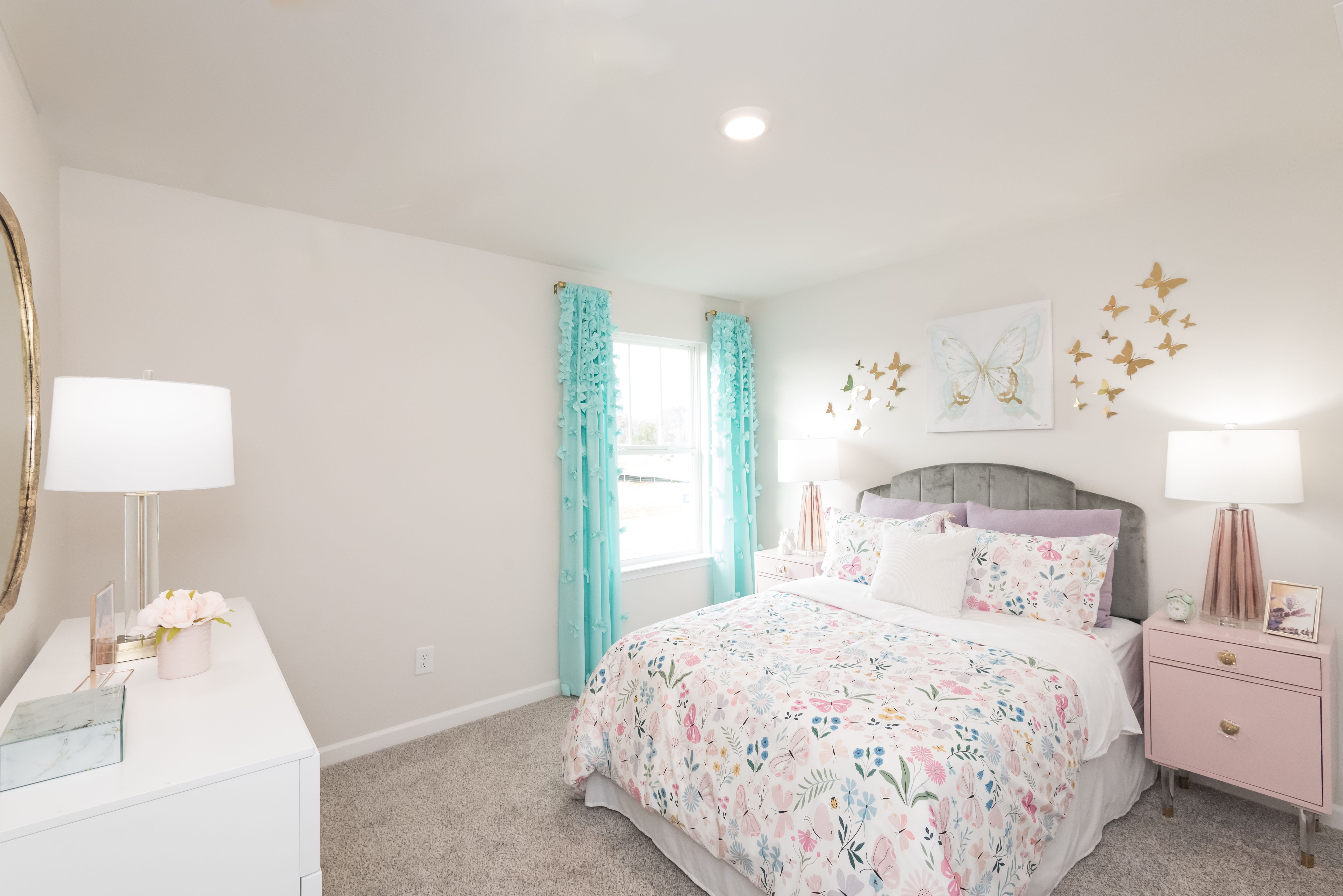 The Chatham floorplan with the Elemental White interior package modeled at Hamilton Crossing.