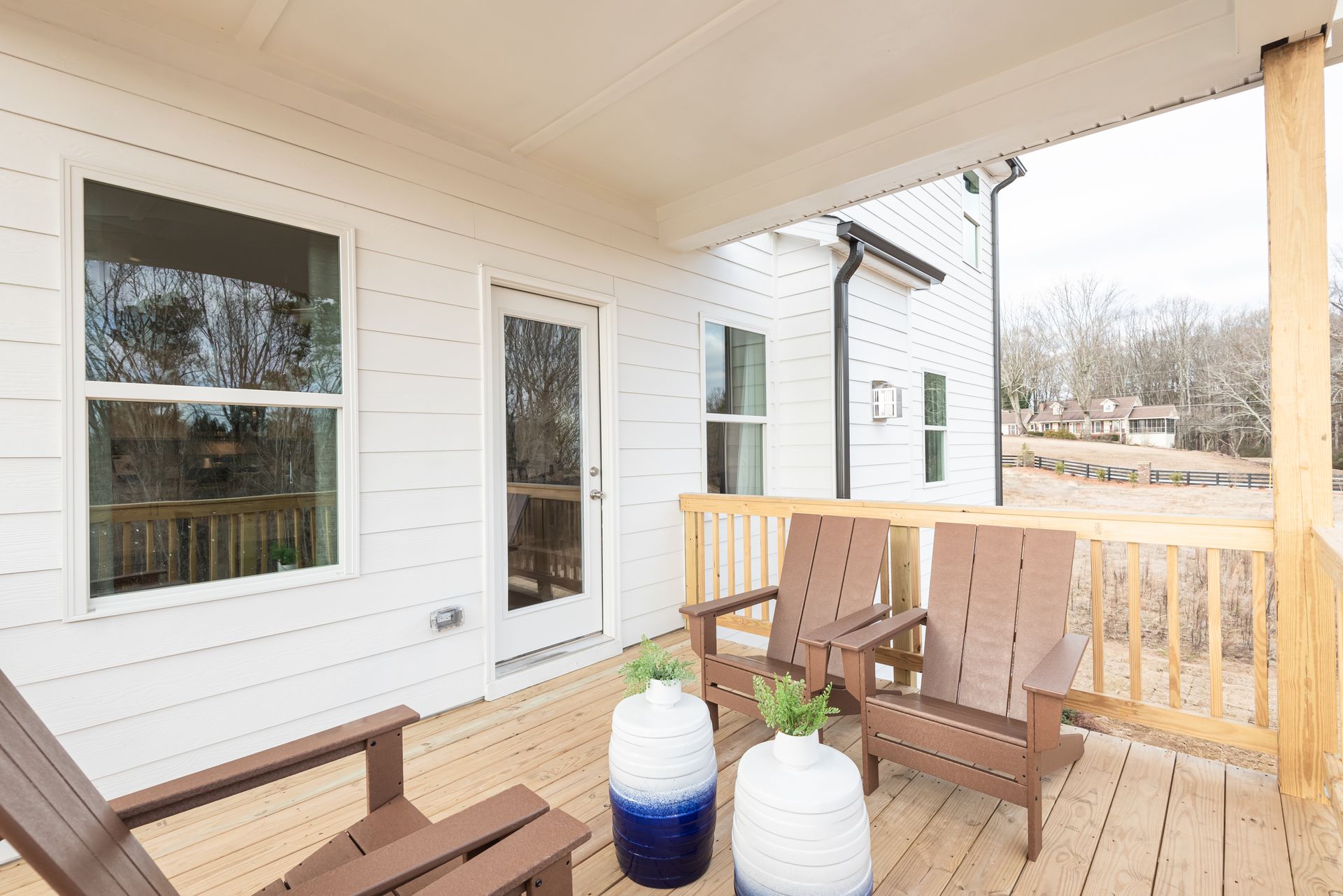 The Chatham floorplan with the Elemental White interior package modeled at Hamilton Crossing.
