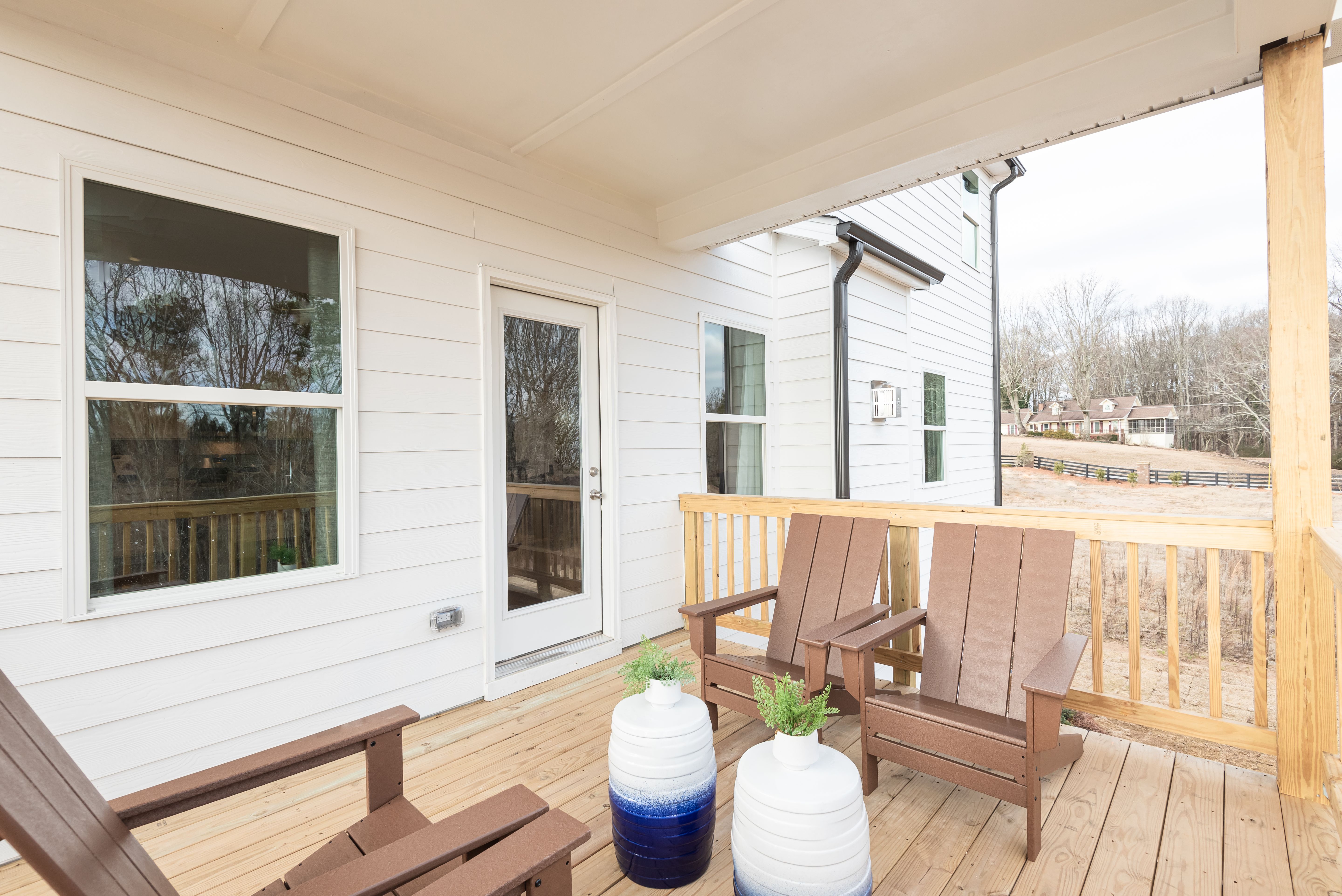 The Chatham floorplan with the Elemental White interior package modeled at Hamilton Crossing.