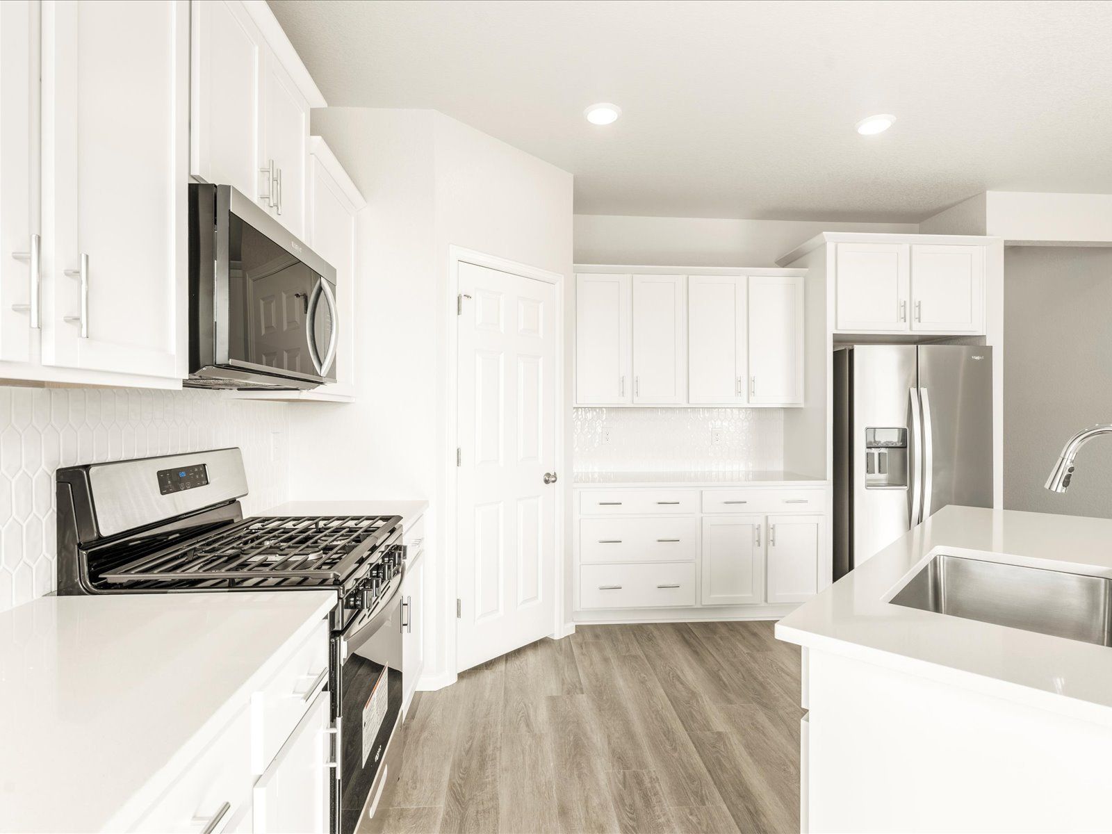 The Red Feather interior image taken at a Meritage Homes community in Colorado Springs, CO.