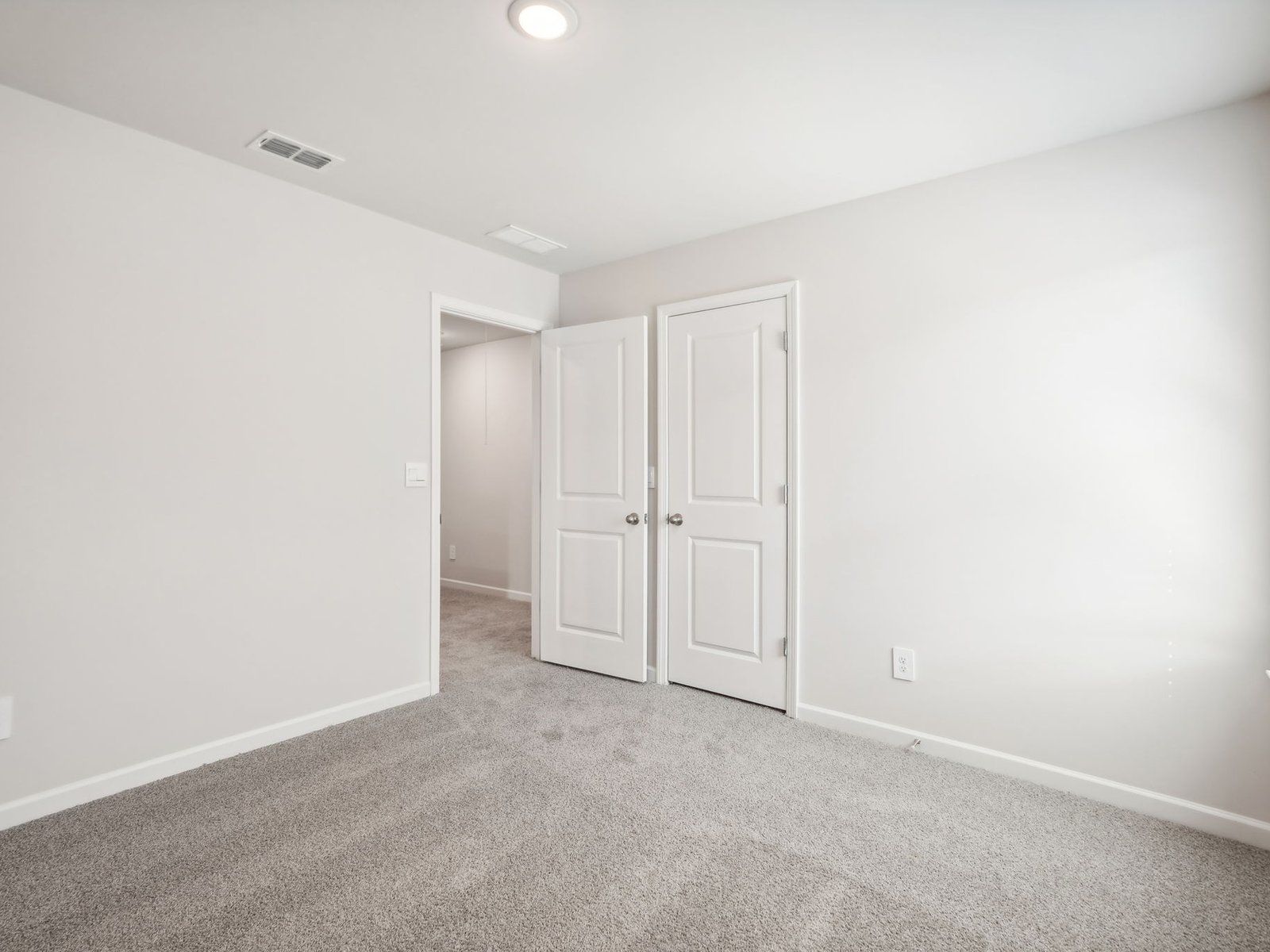 The Dakota floorplan with the Divine Frost interior package.