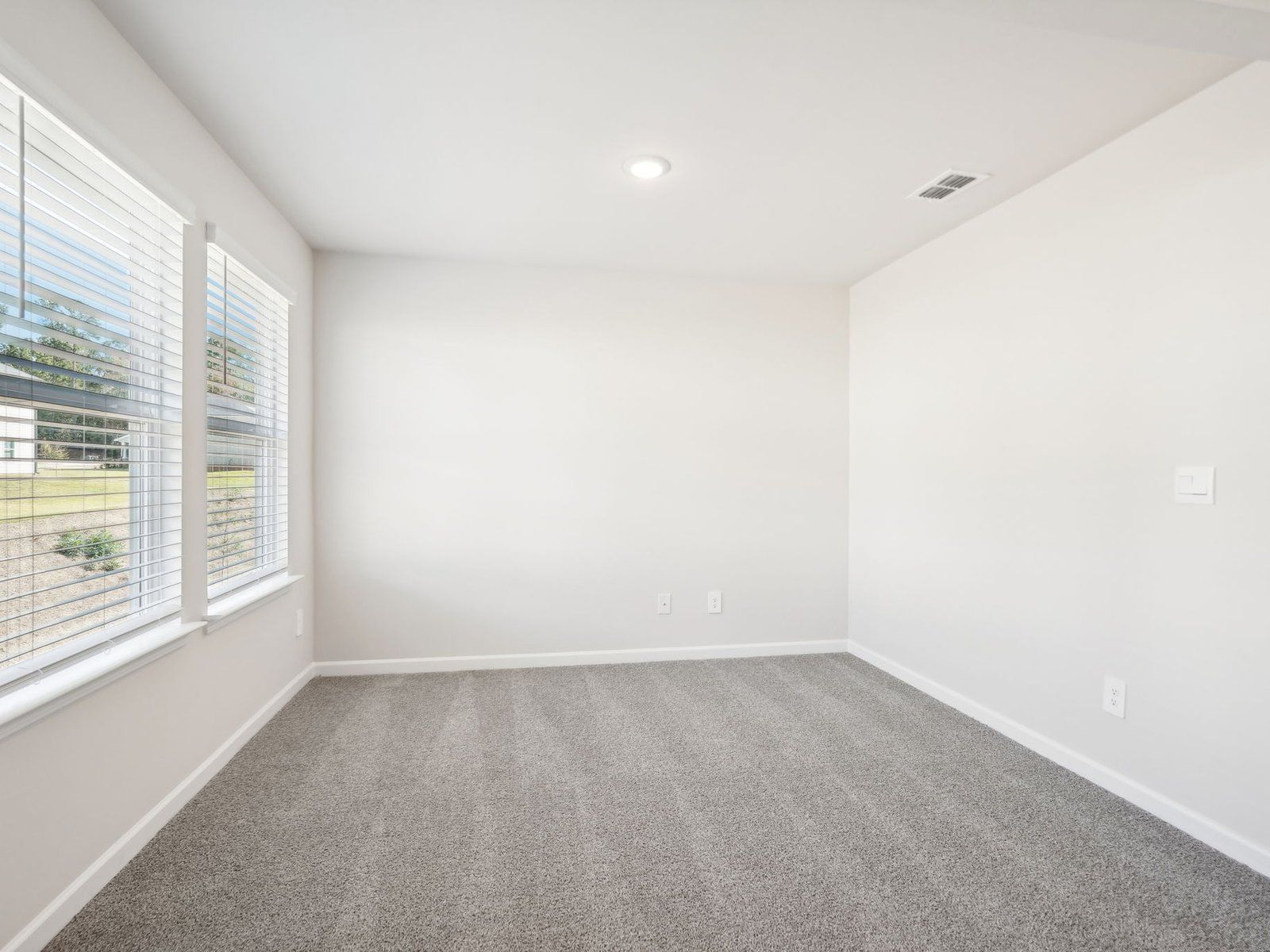 The Dakota floorplan with the Divine Frost interior package.